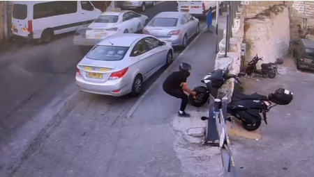 الشرطة بالقدس تنفذ حملة اعتقالات بجرائم مختلفة